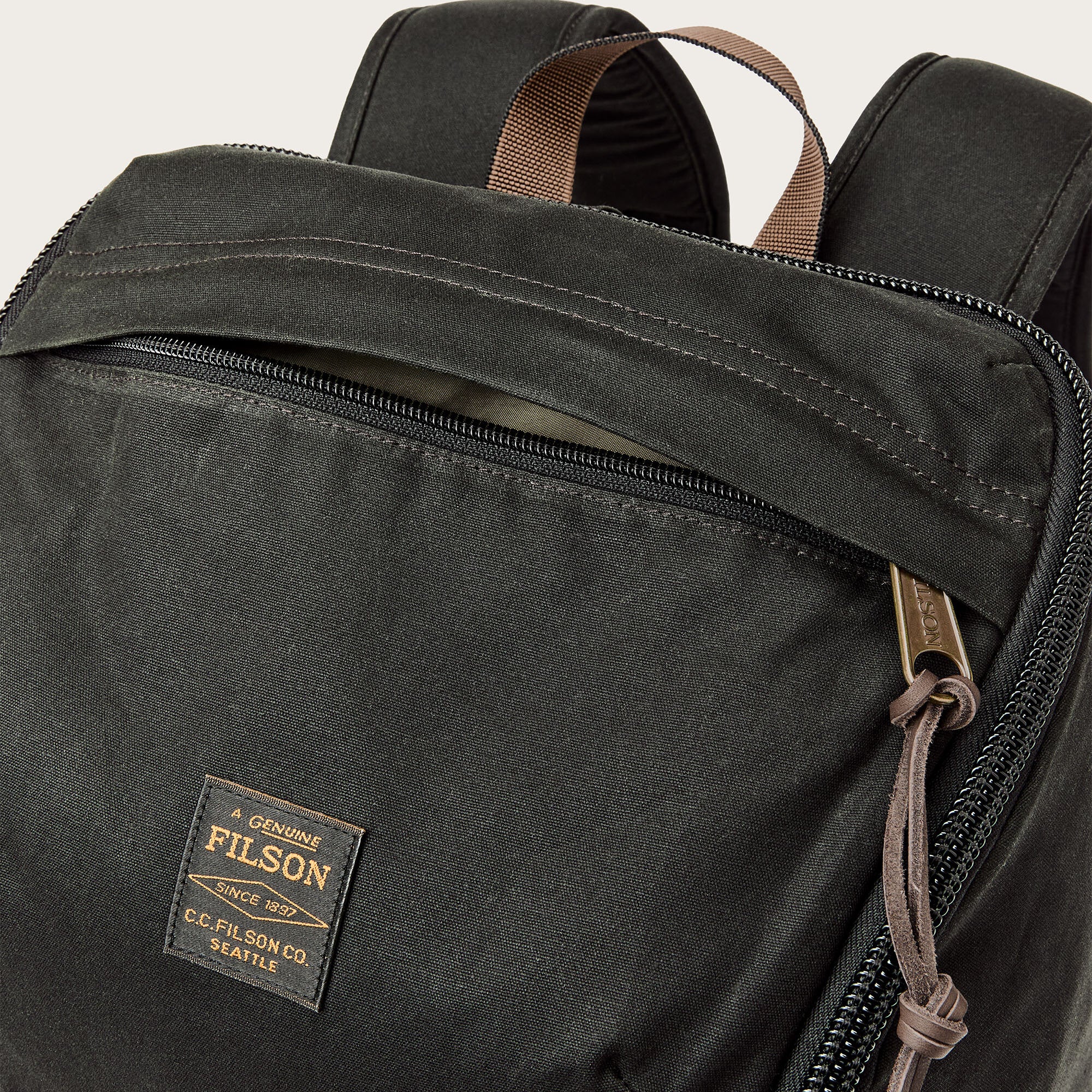TRAPPER CREEK 28L BACKPACK - Image 5