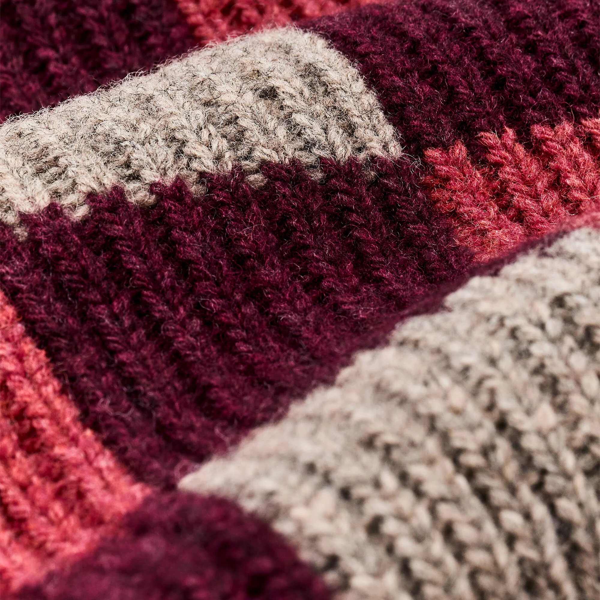 WOMEN’S CHECKERED WOOL CARDIGAN - Image 4