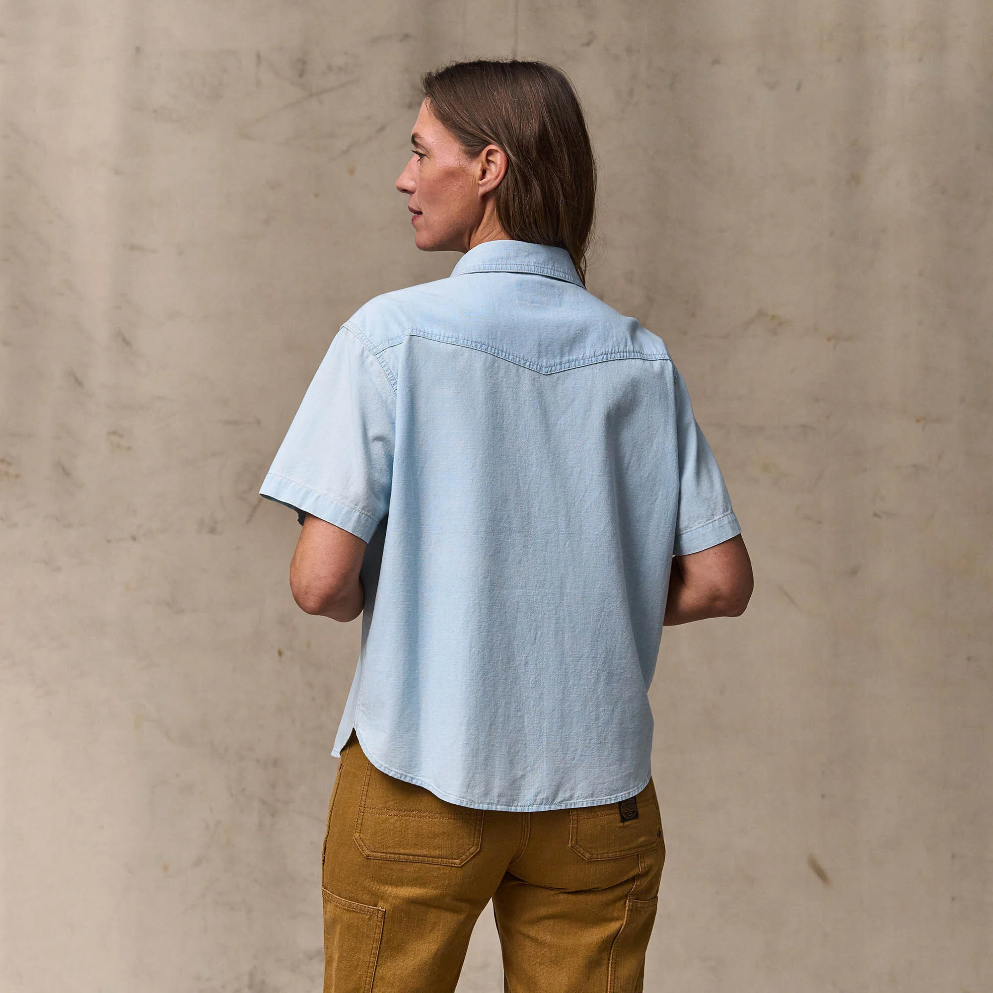 WOMEN'S SHORT SLEEVE CHAMBRAY WESTERN SHIRT - Image 6